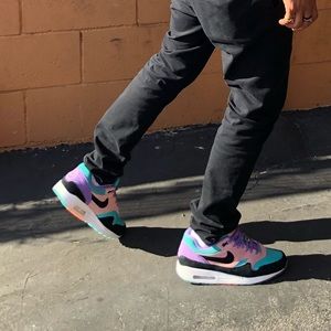 HAVE A NIKE DAY SHOES